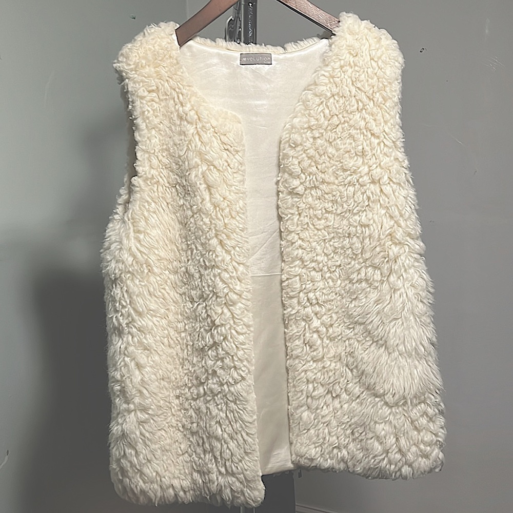 Cream sherpa vest